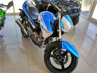 Suzuki GSR 250 Inazuma. 250. ., , ,  .     