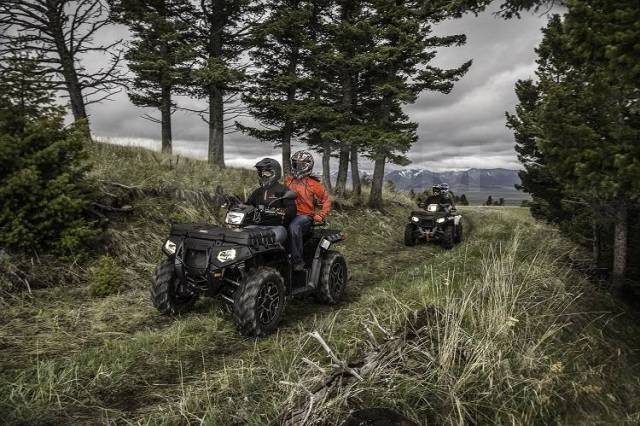 Polaris Sportsman XP 1000. ,  \,   