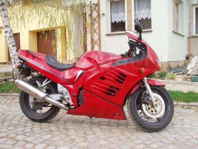 Suzuki RF 1000