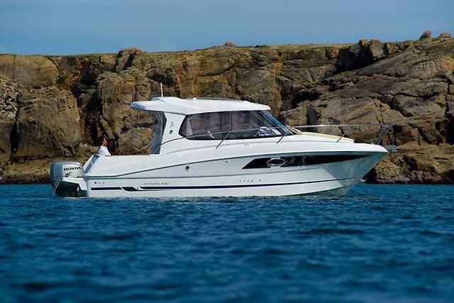 Beneteau. 2012 ,  8,80.,  , 500,00..,  