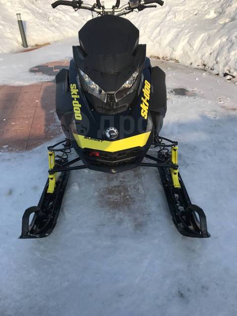 BRP Ski-Doo Summit. ,  ,   