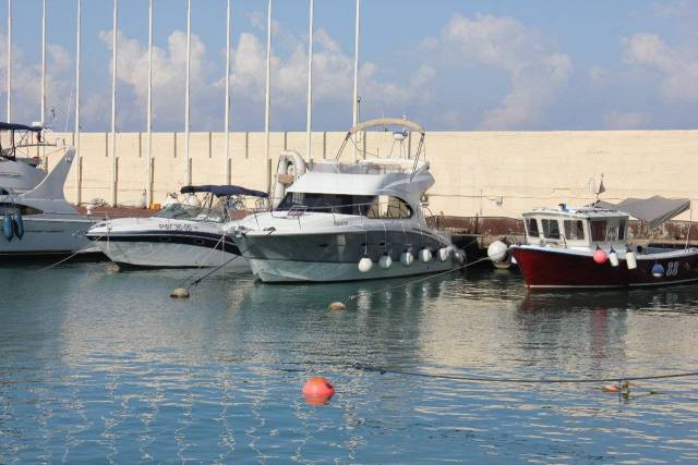 Beneteau. 2011 ,  13,00.,  , 380,00..    - 