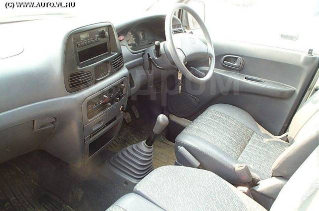 Toyota Town Ace Noah 2001