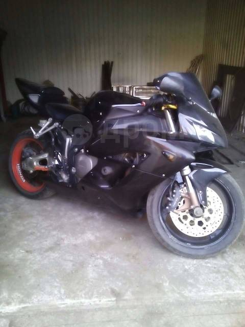 Honda CBR 1000RR Fireblade. 998. ., , ,   