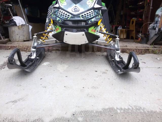 BRP Ski-Doo Summit Everest. ,  ,   