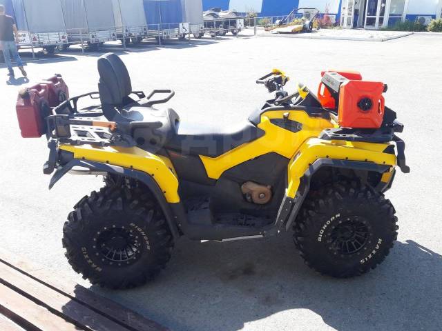 BRP Can-Am Outlander Max 1000R XT. ,  \,   