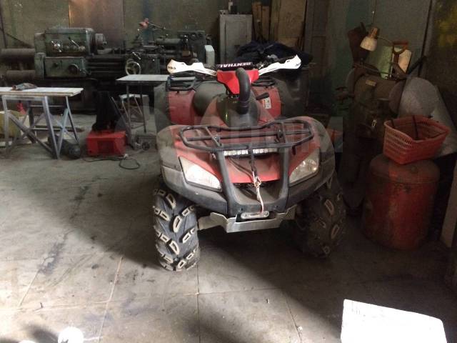 Honda TRX 680. ,  \,   