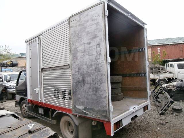 Размеры будки митсубиси кантер 1995 года. Тойота дюна будка в кузов. Мицубиси кантер 1999. Будка кантер. 4*2.