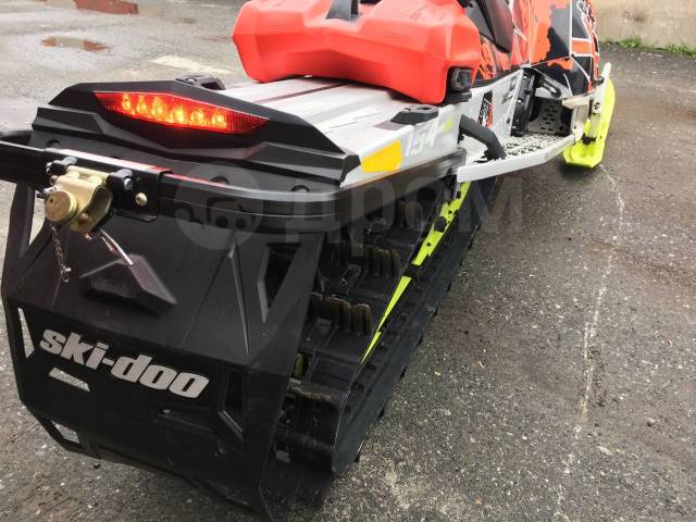 BRP Ski-Doo Summit XM 154 800 E-Tec. ,  ,   