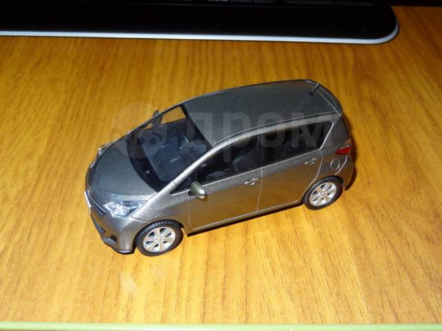  Toyota Ractis, 1:30, ,      