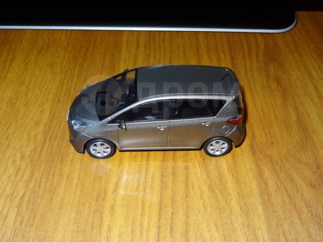  Toyota Ractis, 1:30, ,      