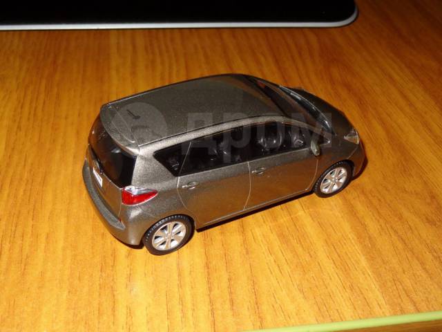  Toyota Ractis, 1:30, ,      