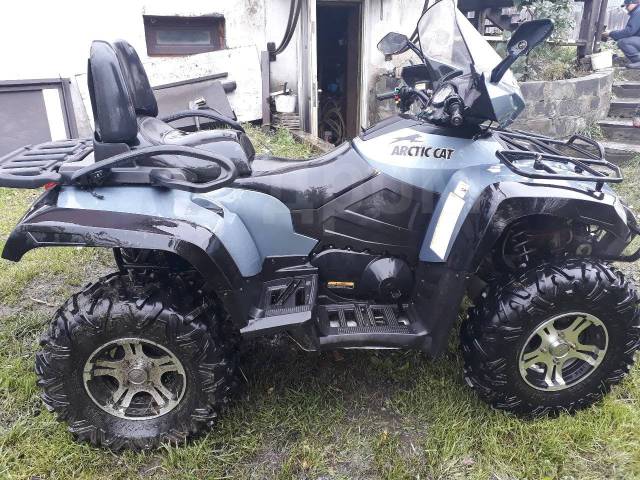 Arctic Cat 700. ,  \,   