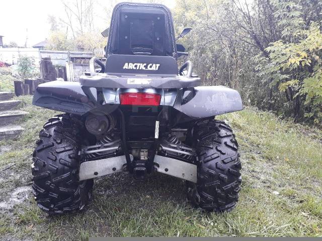 Arctic Cat 700. ,  \,   