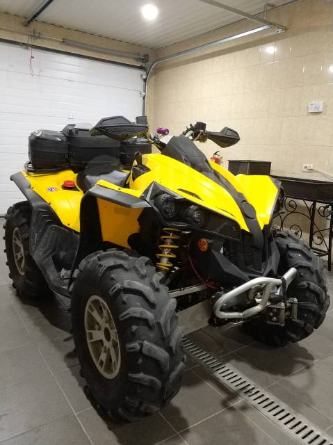 BRP Can-Am Renegade 800. ,  \,   