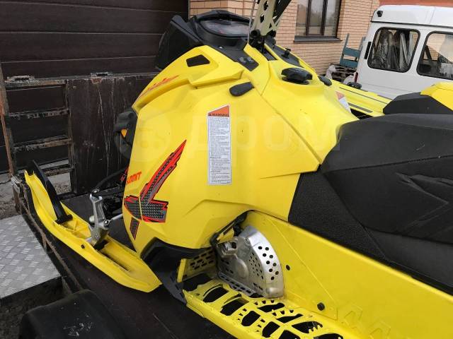 BRP Ski-Doo Summit X T3. ,  ,   