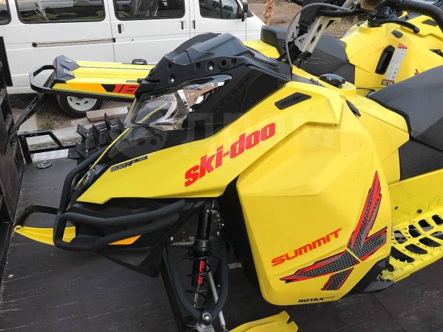 BRP Ski-Doo Summit X T3. ,  ,   