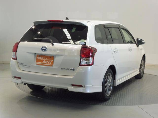 Toyota Corolla Fielder nze164