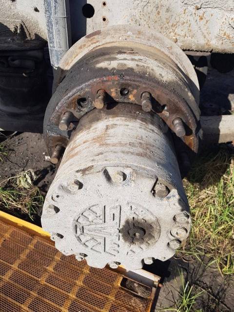 Бортовой редуктор маз простор. Сколько масла в бортовой маз. Бортовая маз 5440. Расход топлива маз 5440. Сколько масла в бортовой маз.