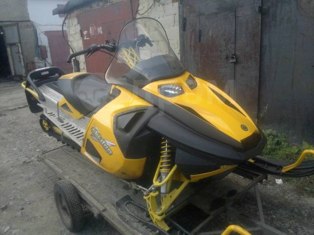 BRP Ski-Doo Summit. ,  ,   