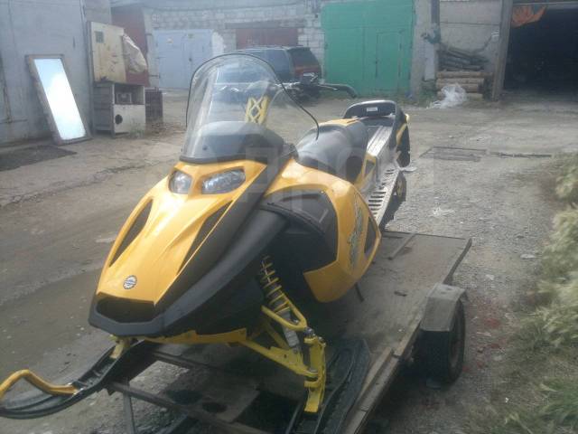 BRP Ski-Doo Summit. ,  ,   