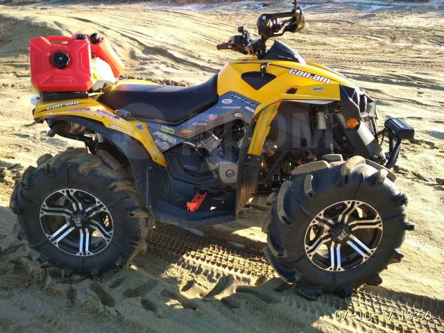 BRP Can-Am Renegade 800. ,  \,   