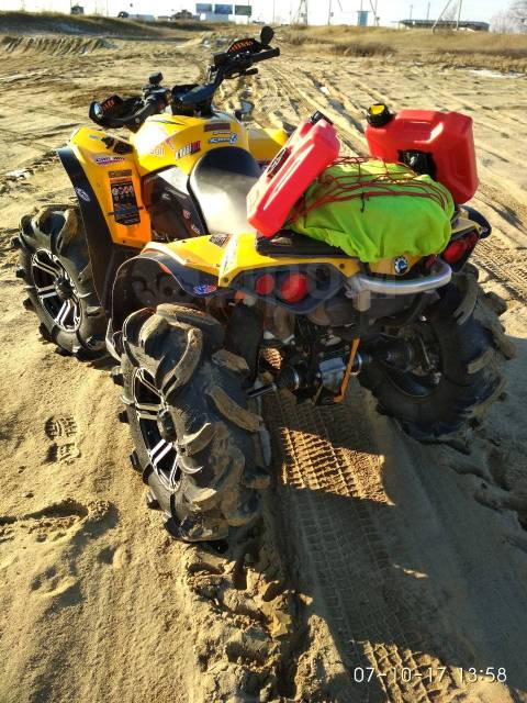 BRP Can-Am Renegade 800. ,  \,   