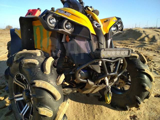 BRP Can-Am Renegade 800. ,  \,   