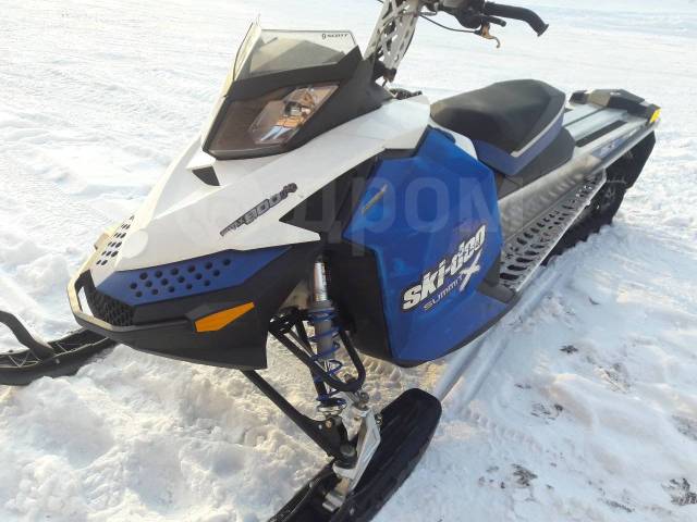 BRP Ski-Doo Summit. ,  ,   