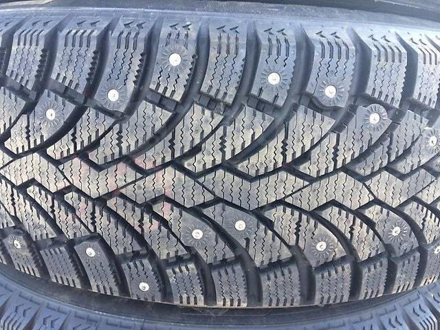 Зимние шины белгород. Formula Ice 215/65r16. Pirelli Formula Ice 215/65 r16. 215/65 R16 Pirelli Formula Ice шипы.. 215/65r16 Pirelli Formula Ice шип 98 t.