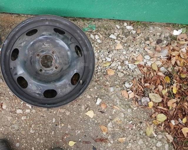 Citroen berlingo b9 штампованных диски. Проставки для дисков на ситроен берлинго. Диски tikehau r16 citroen berlingo. Покраска стальных дисков на ситроен берлинго. Диски ситроен с5 разболтовка.