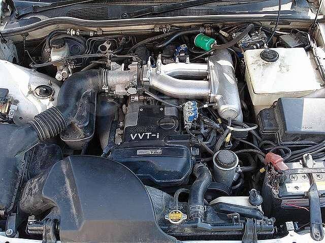 Где находится марка двигателя Toyota Crown, 1999, JZS151, 1JZGE в Чите