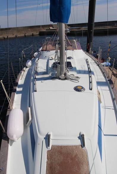   - Yamaha 34 Ketch. 1981 .     
