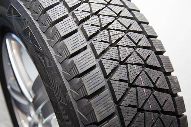 BRIDGESTONE 225/55R18 98T BLIZZAK DM-V2 www.merkeziklinika.az