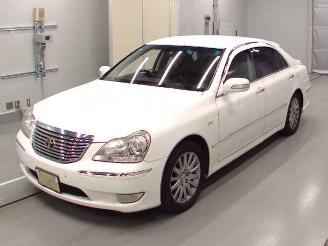 Toyota crown majesta 2005