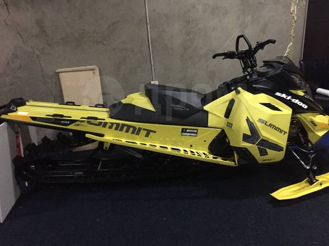 BRP Ski-Doo Summit. ,  ,   