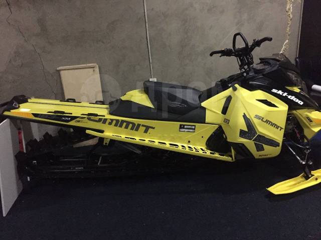 BRP Ski-Doo Summit. ,  ,   