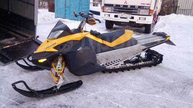 BRP Ski-Doo Summit. ,  ,   