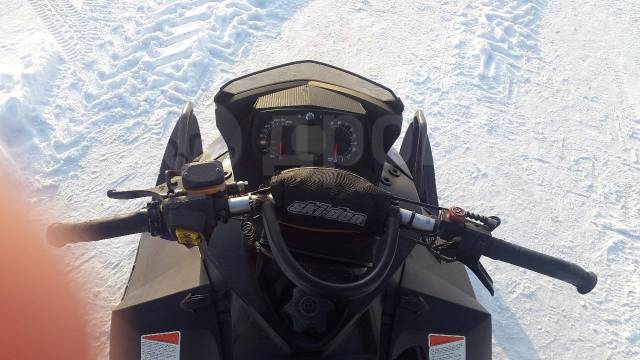 BRP Ski-Doo Summit. ,  ,   