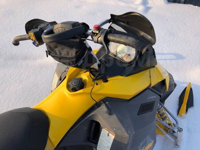 BRP Ski-Doo Summit. ,  ,   