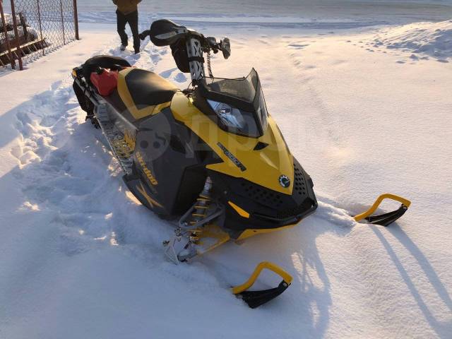 BRP Ski-Doo Summit. ,  ,   