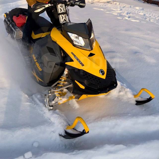 BRP Ski-Doo Summit. ,  ,   