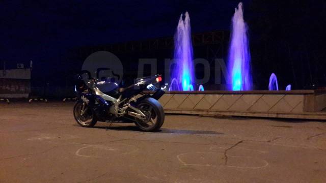 Yamaha R1. 1 000. ., , ,   