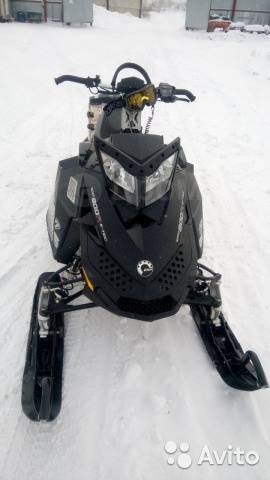 BRP Ski-Doo Summit. ,  ,   