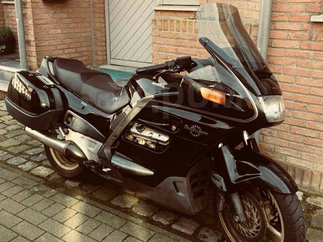 Honda ST 1100. 1 100. ., , ,  .    - 