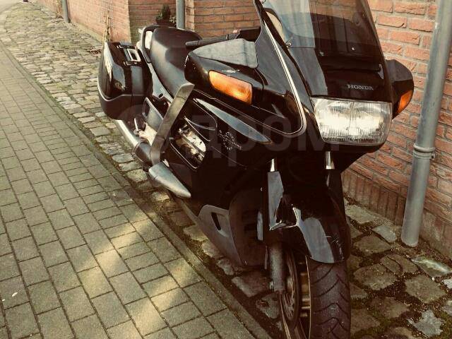 Honda ST 1100. 1 100. ., , ,  .    - 