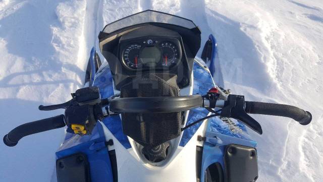 BRP Ski-Doo Summit. ,  ,   