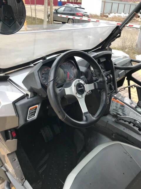 BRP Can-Am Commander 1000. ,  \,   