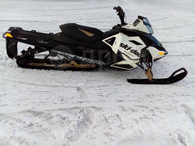 BRP Ski-Doo Summit X.  ,   