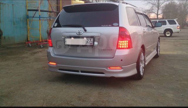 Corolla Fielder 2003 задние фонари